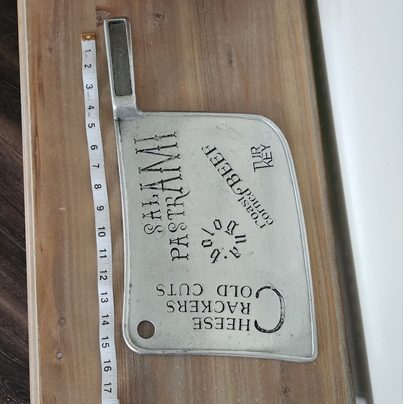 🔪 York Metal Crafters Meat Cleaver Décor – Vintage 1977, Rustic Farmhouse Style - Picture 15 of 16